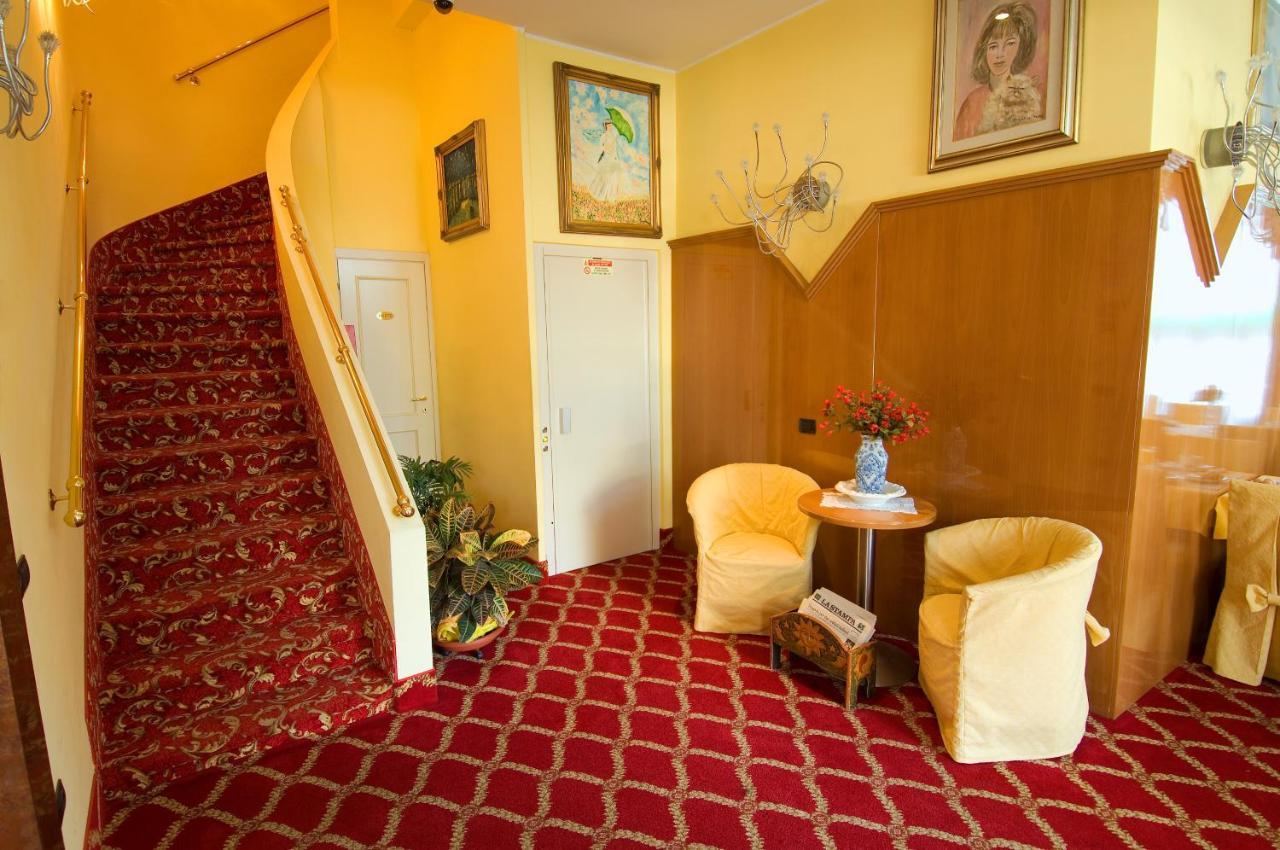 Hotel Cinque Giornate Milan Bagian luar foto